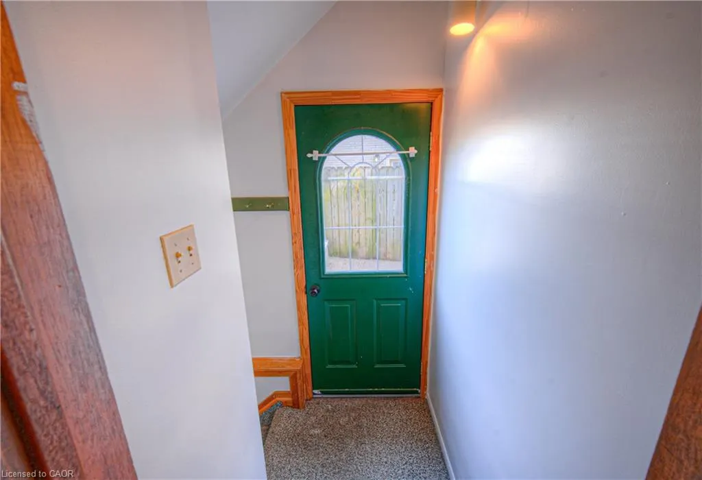 808 Walter Street, #B