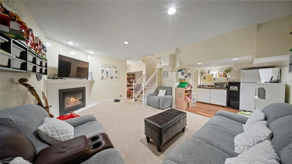 27 Gillin Road