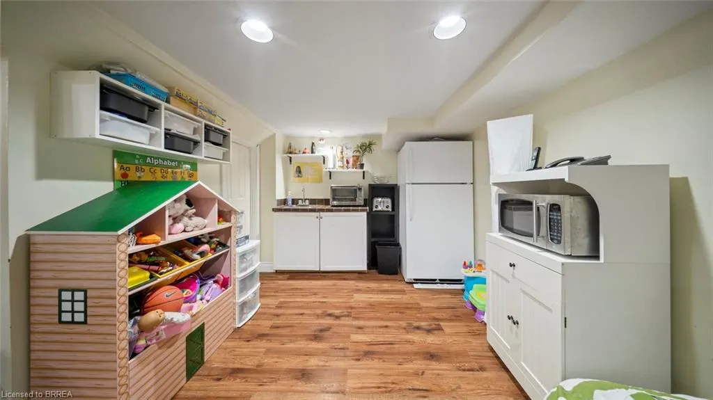 27 Gillin Road