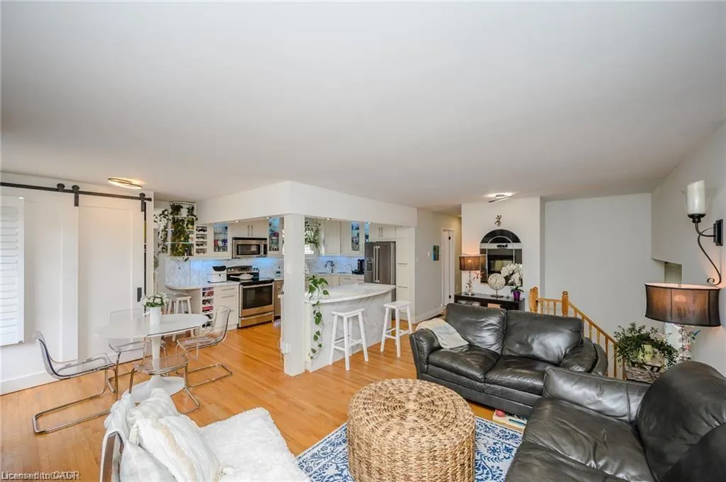 551 Chamberlain Road, #Upper
