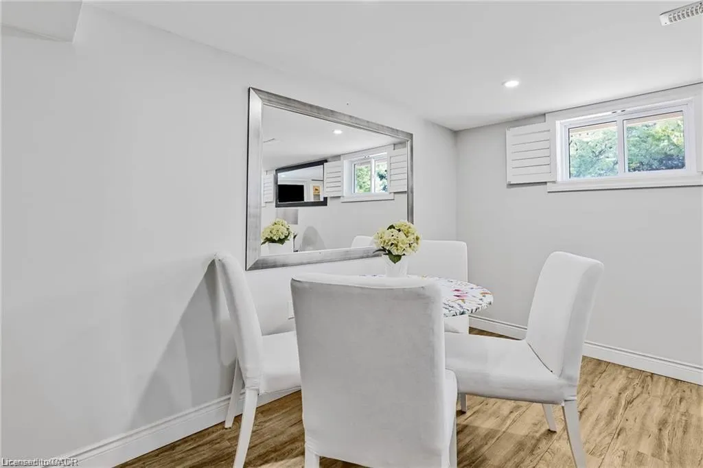 551 Chamberlain Road, #Lower