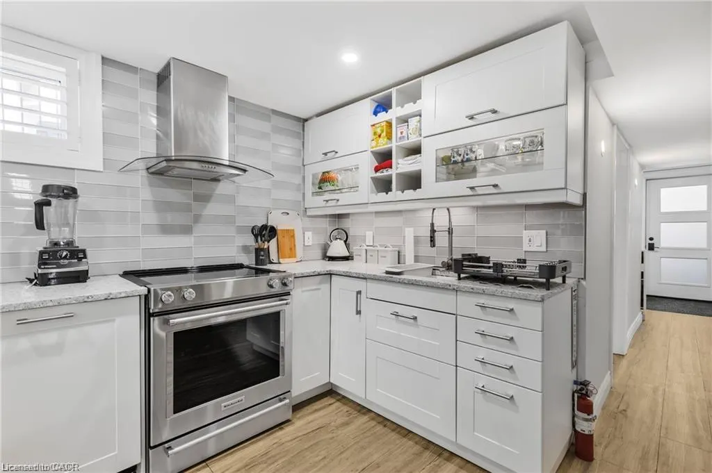 551 Chamberlain Road, #Lower