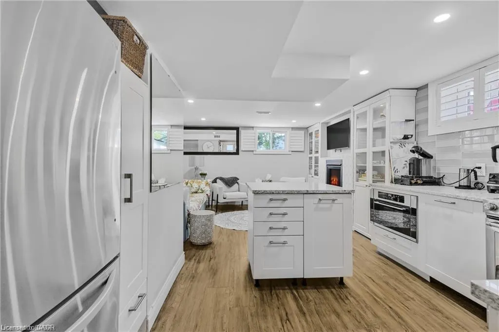551 Chamberlain Road, #Lower