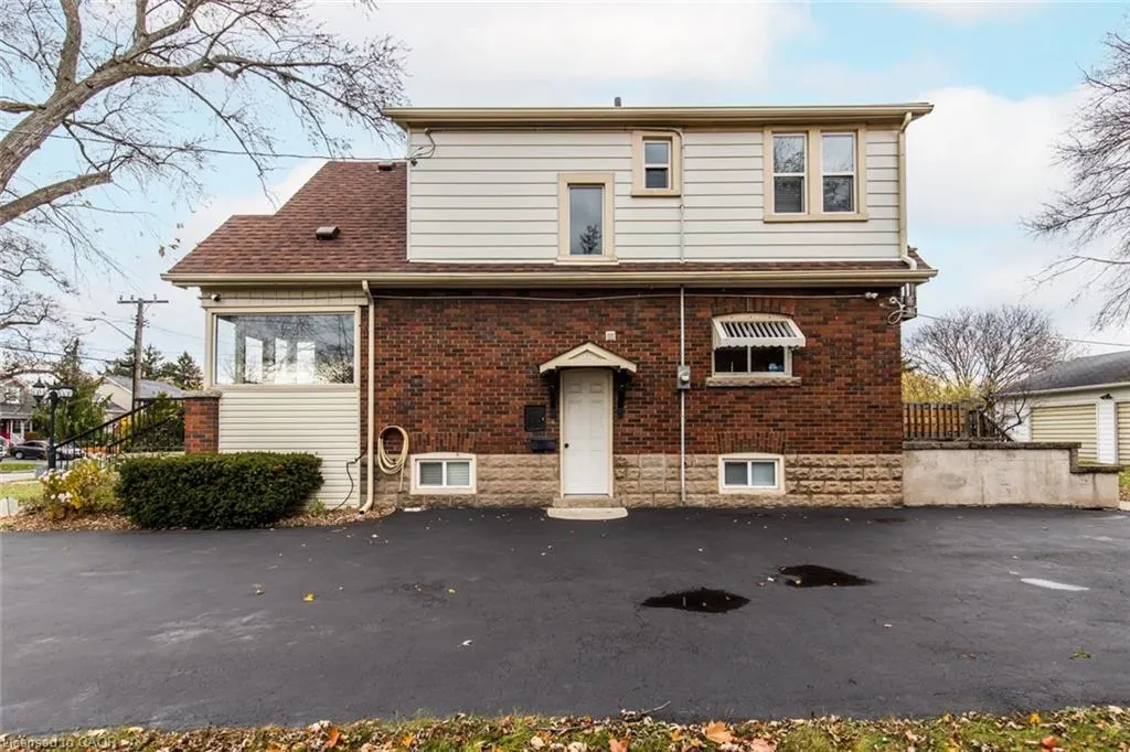 60 Lake Avenue Drive