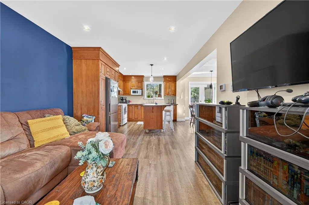 579 Upper Sherman Avenue