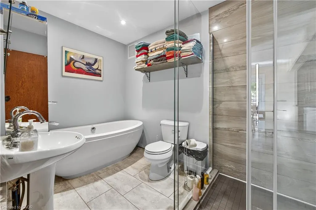 579 Upper Sherman Avenue