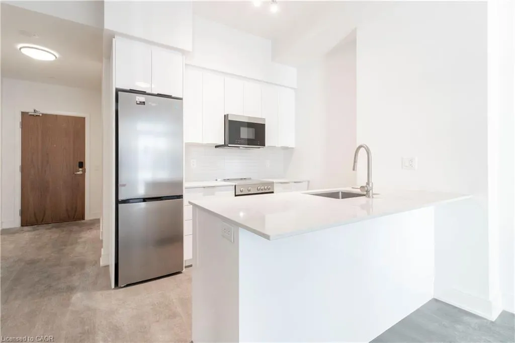25 Wellington Street S, #409