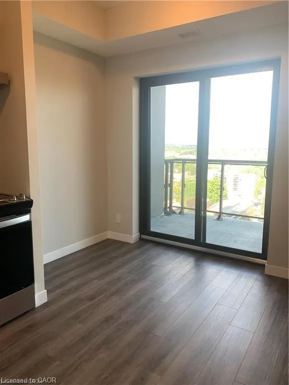 15 Queen Street W, #1403