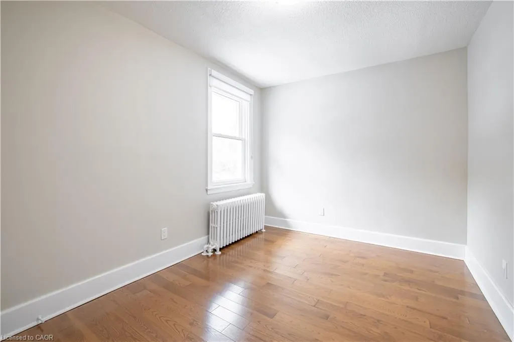 366 John Street S, #14