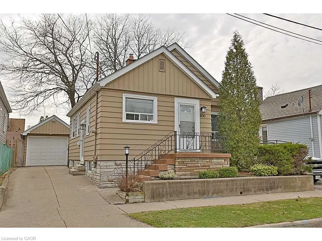 606 Brucedale Avenue E, #Upper Lvl