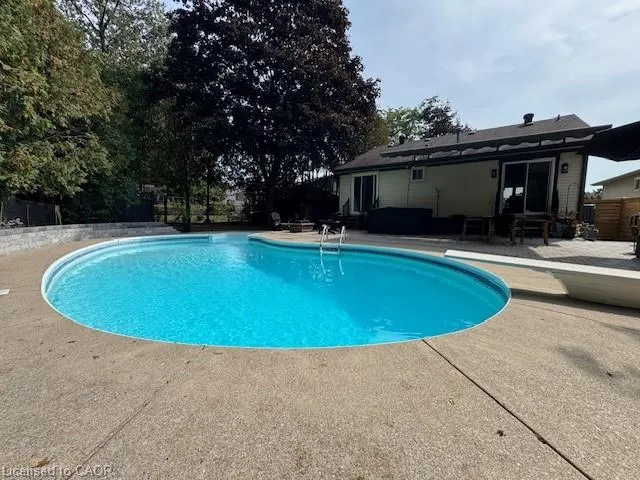 52 Cindy Avenue