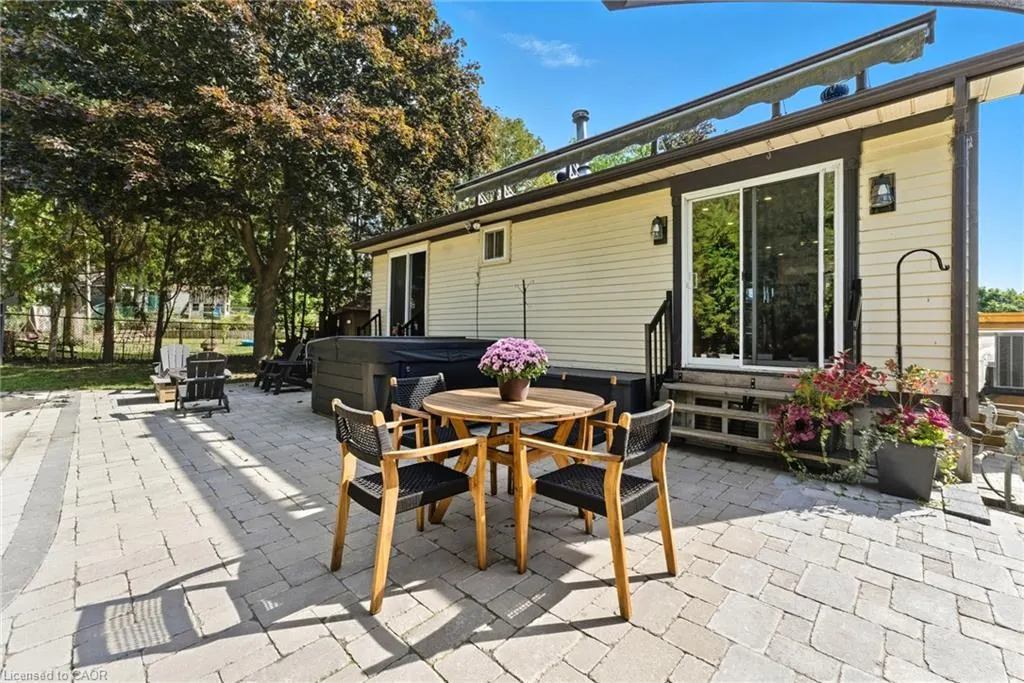 52 Cindy Avenue