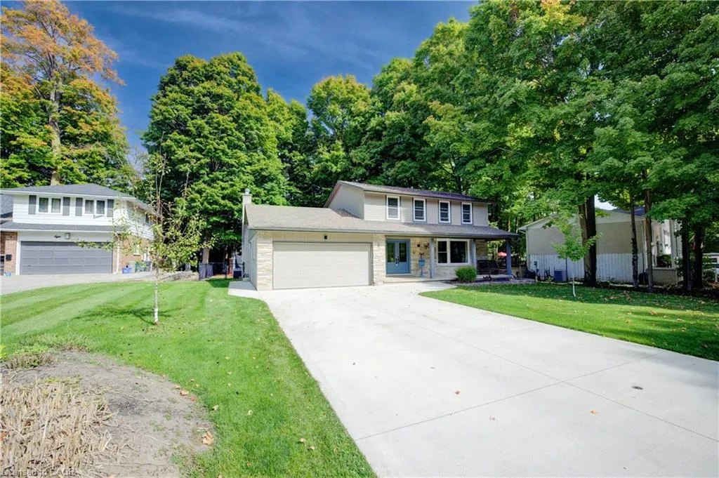 6 Purple Martin Court