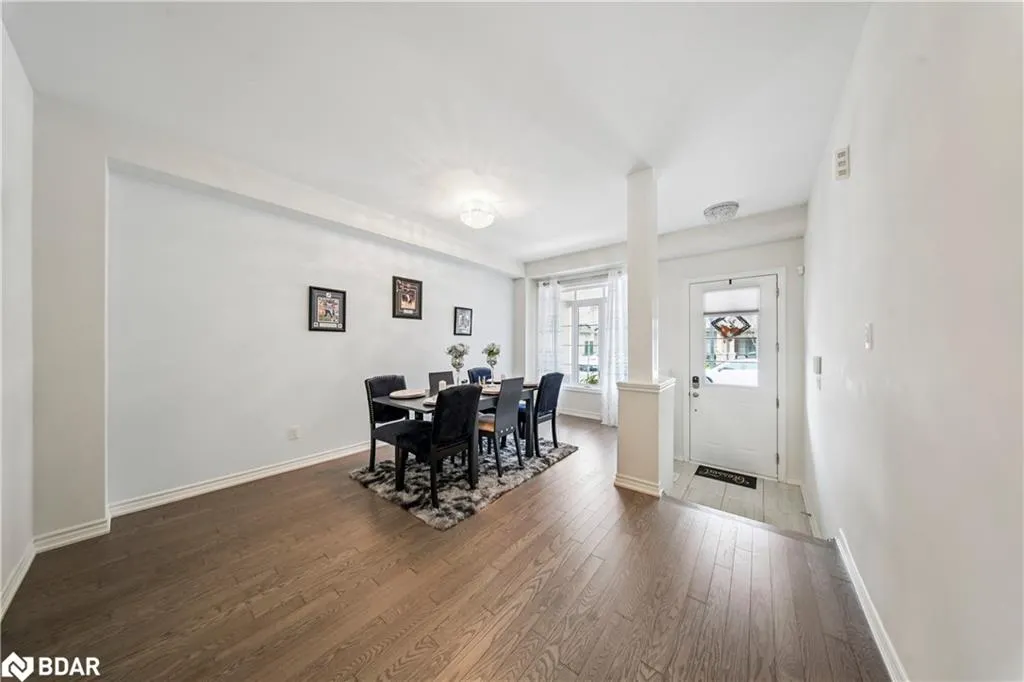 4 Hickling Lane