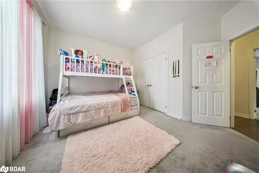 4 Hickling Lane