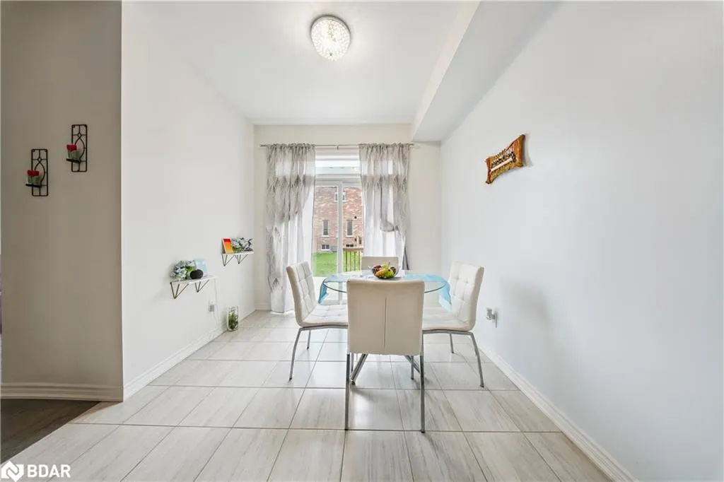 4 Hickling Lane