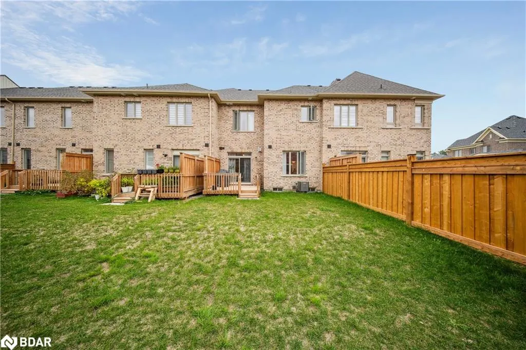 4 Hickling Lane