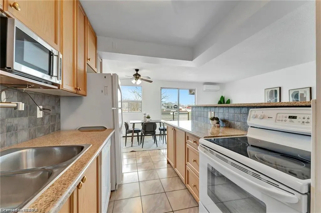 793 Colborne Street, #207