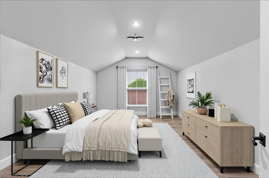 66 Broadway Avenue, #UPPER