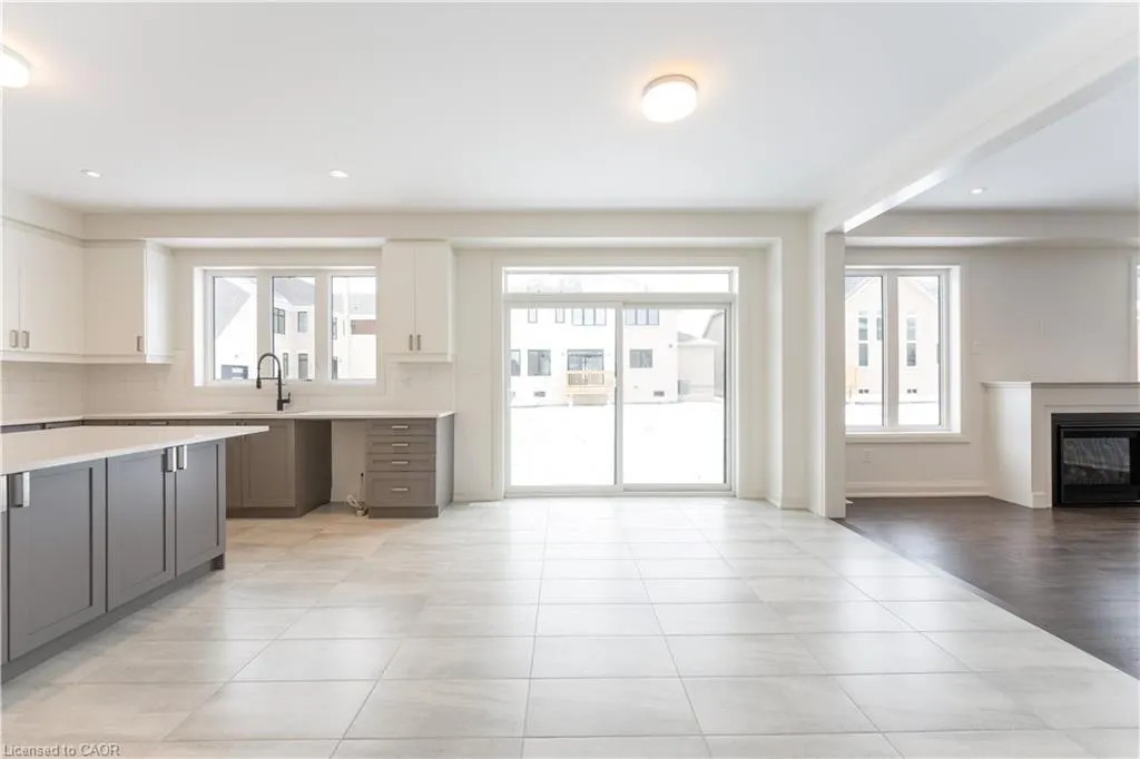 5 Mayflower Gardens
