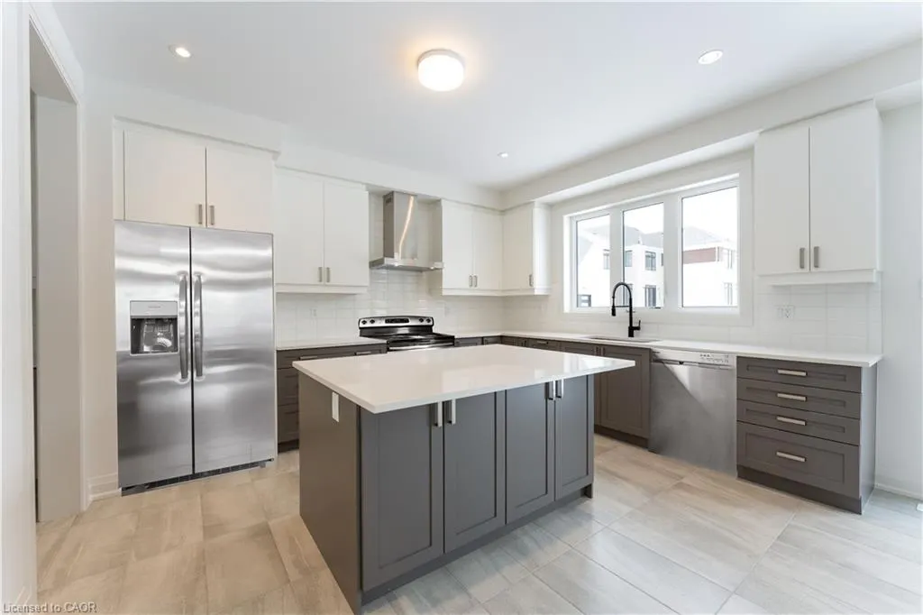 5 Mayflower Gardens
