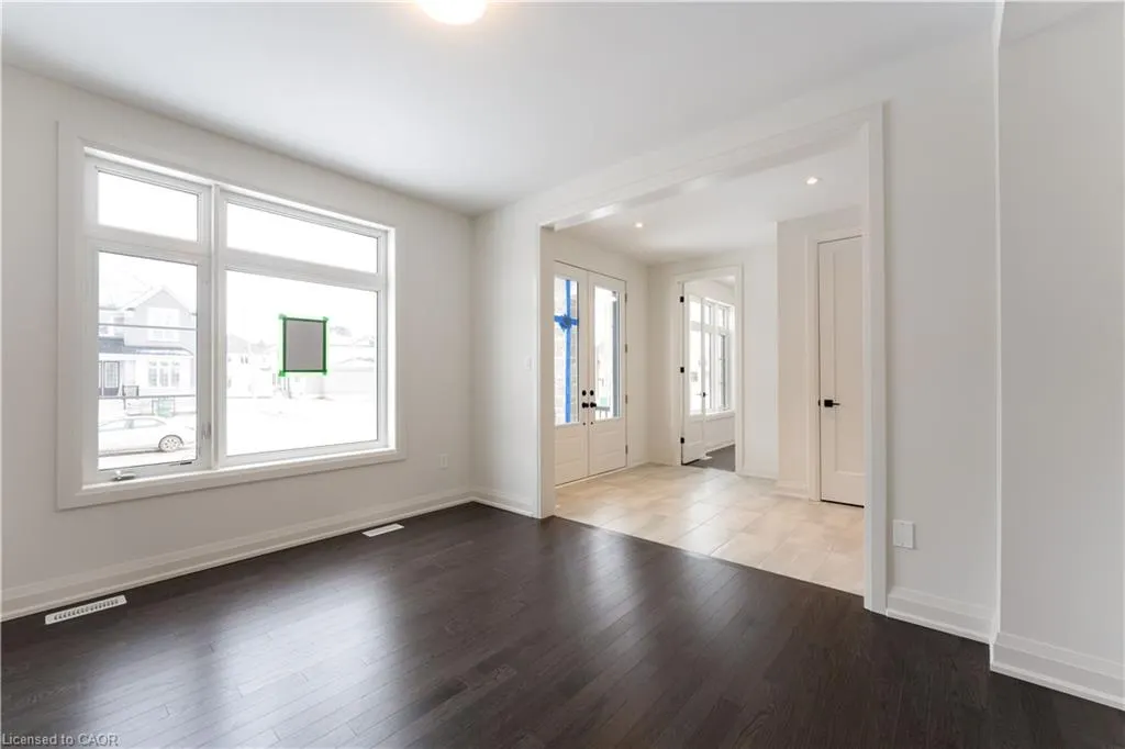 5 Mayflower Gardens