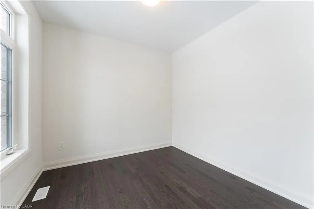 5 Mayflower Gardens