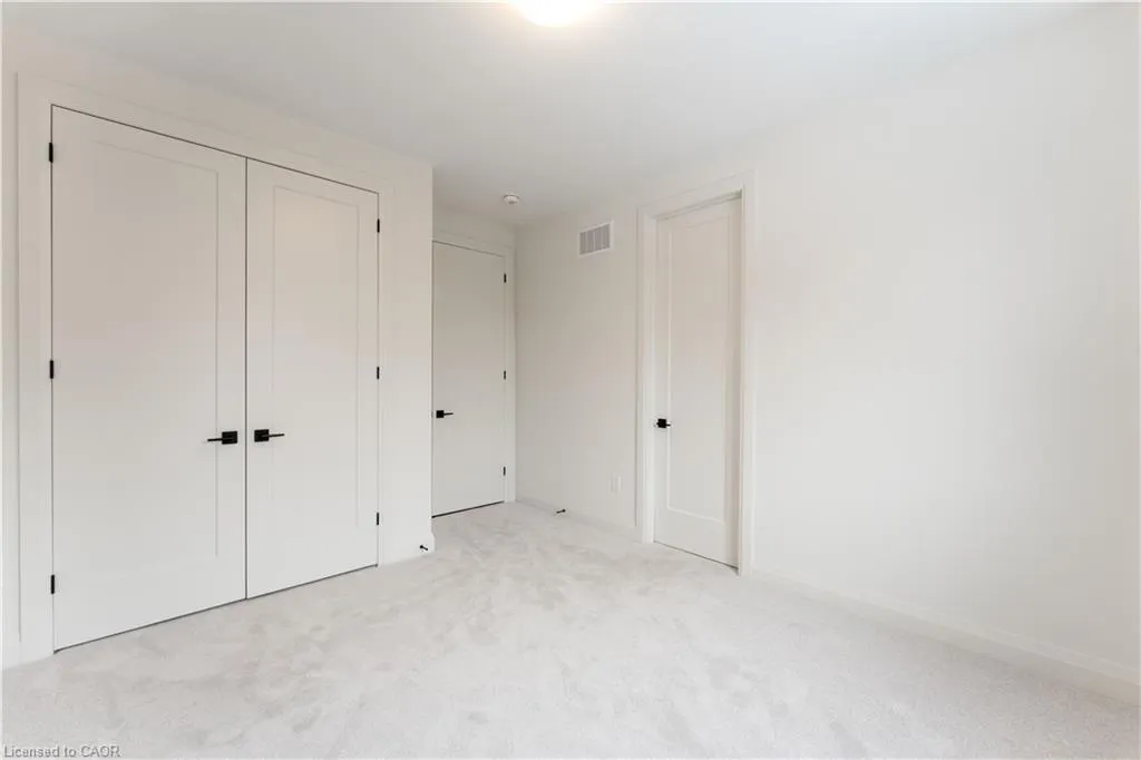 5 Mayflower Gardens