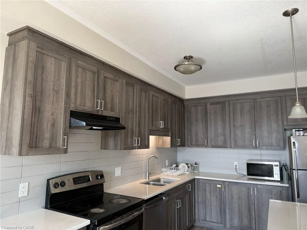 25 Isherwood Avenue, #J137