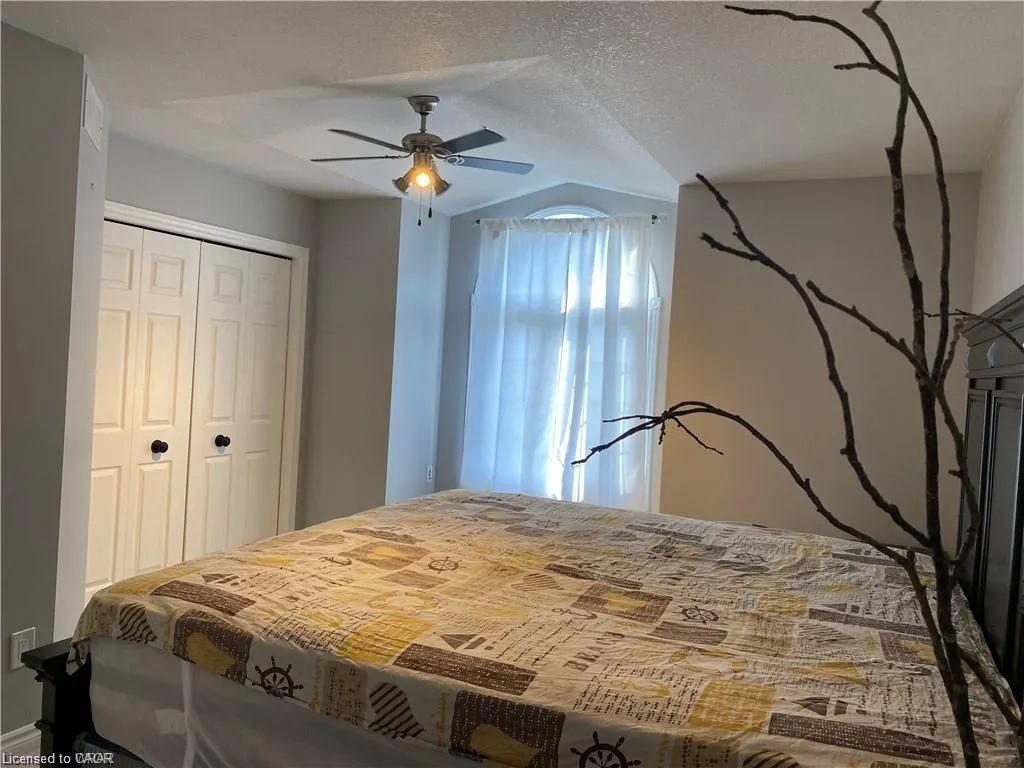 226 Bush Clover Crescent