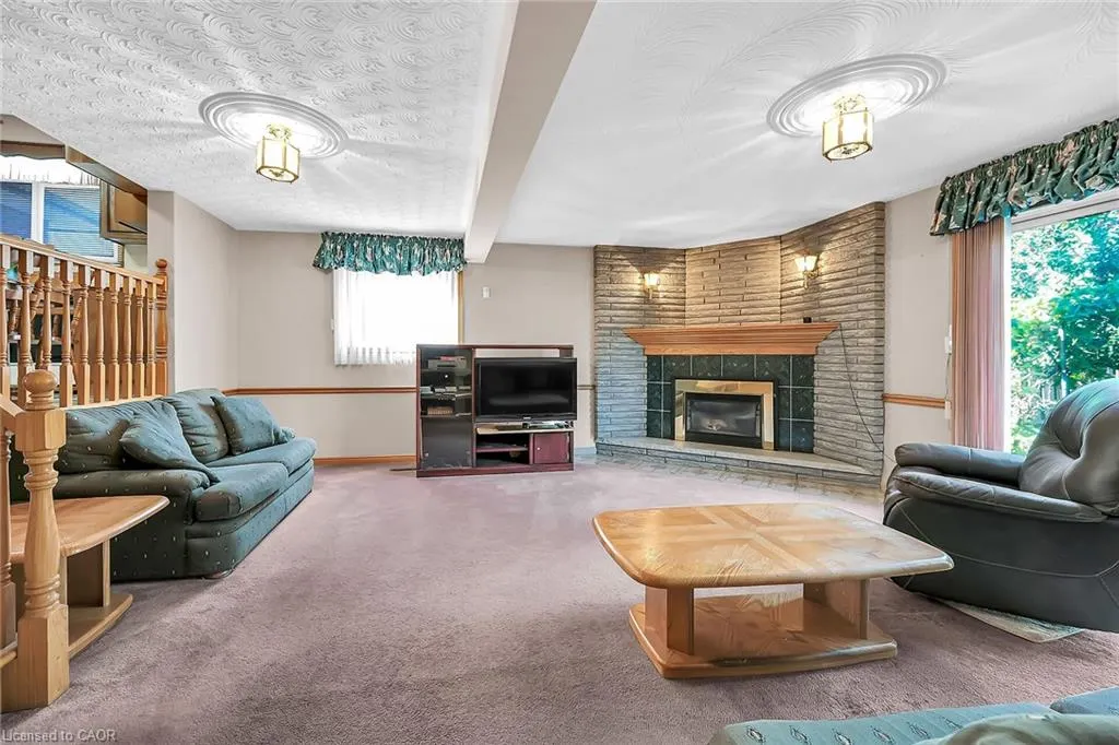 65 Ellington Avenue