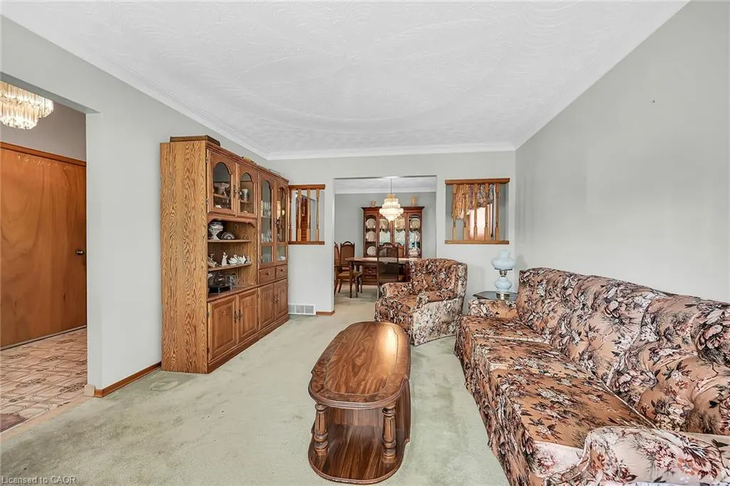 65 Ellington Avenue