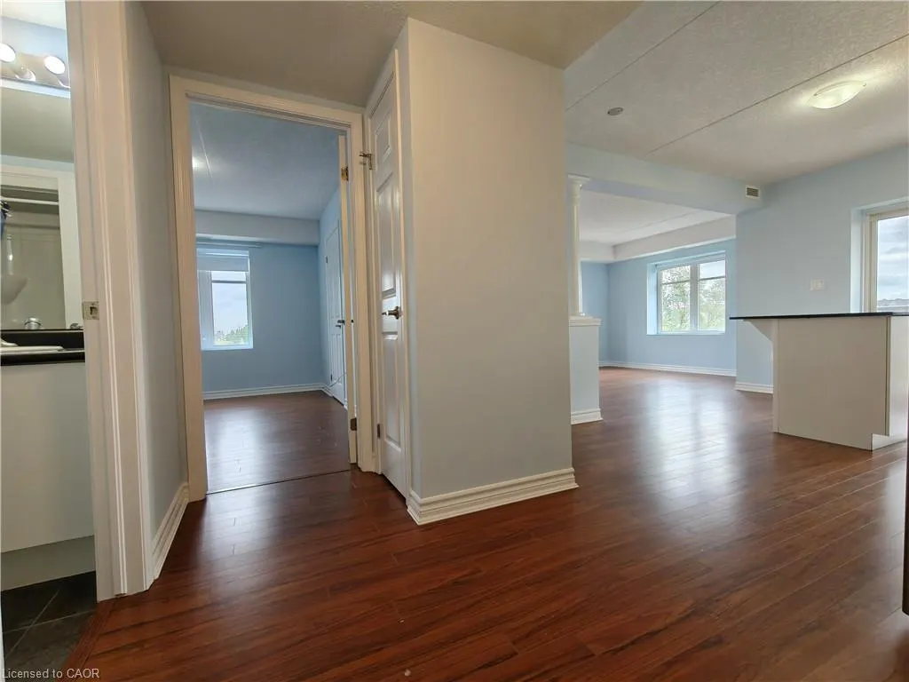 776 Laurelwood Drive, #502
