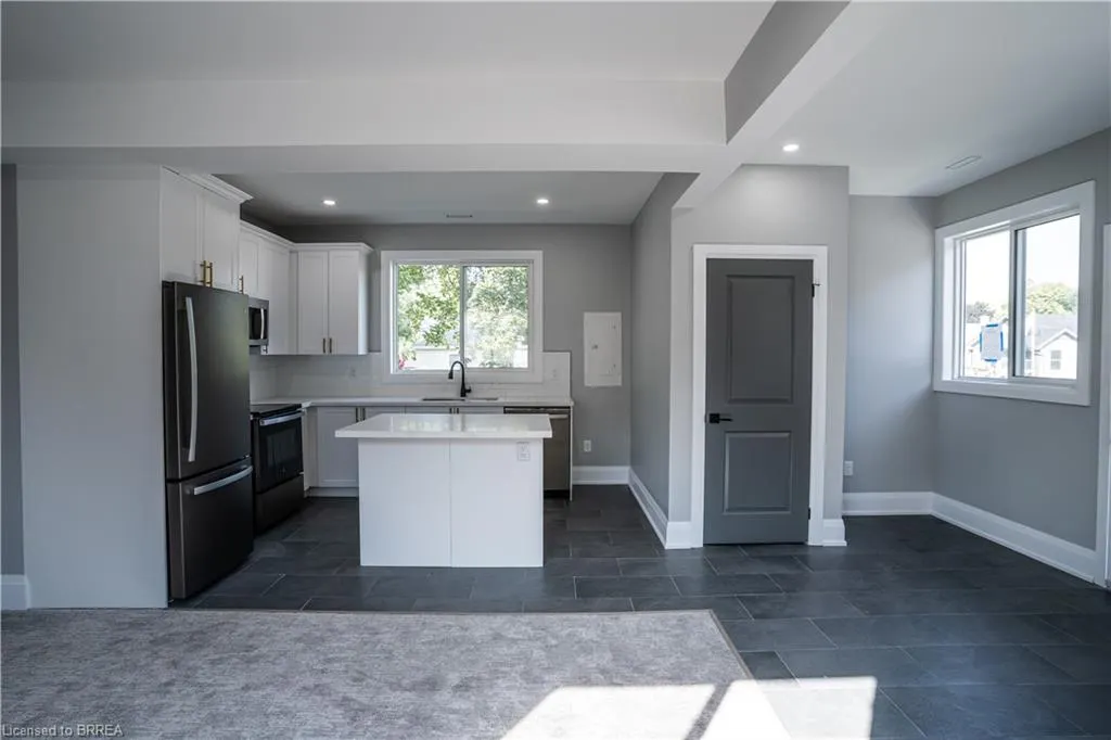 309 Nelson Street, #1