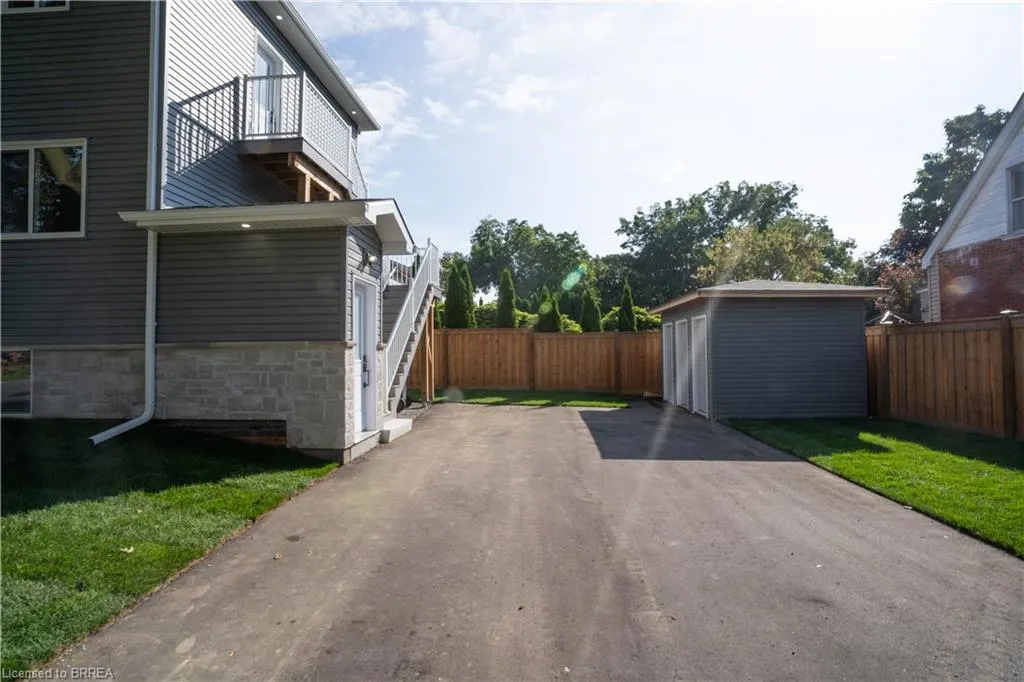 309 Nelson Street, #1