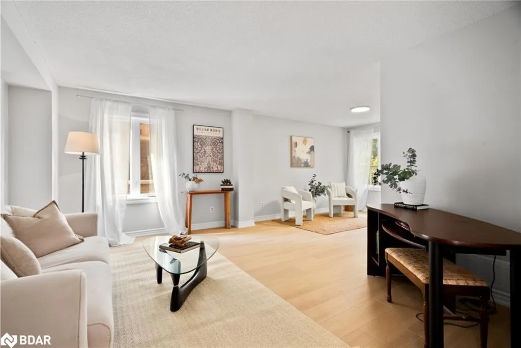 3439 Mulcaster Road