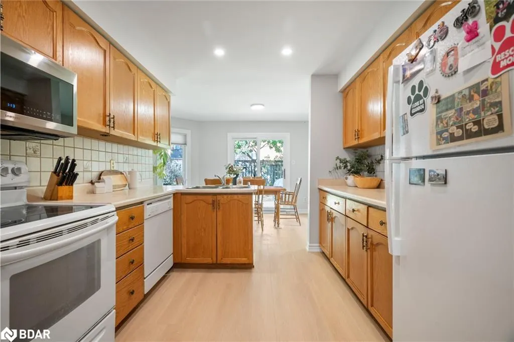 3439 Mulcaster Road