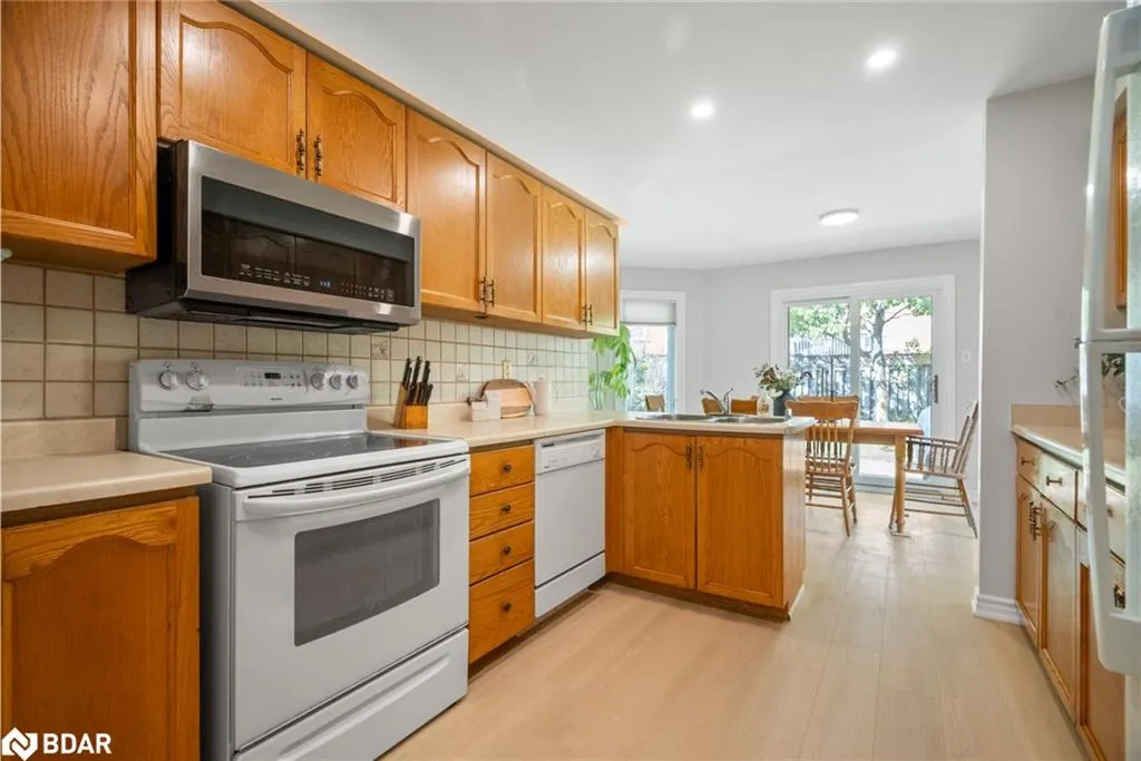 3439 Mulcaster Road
