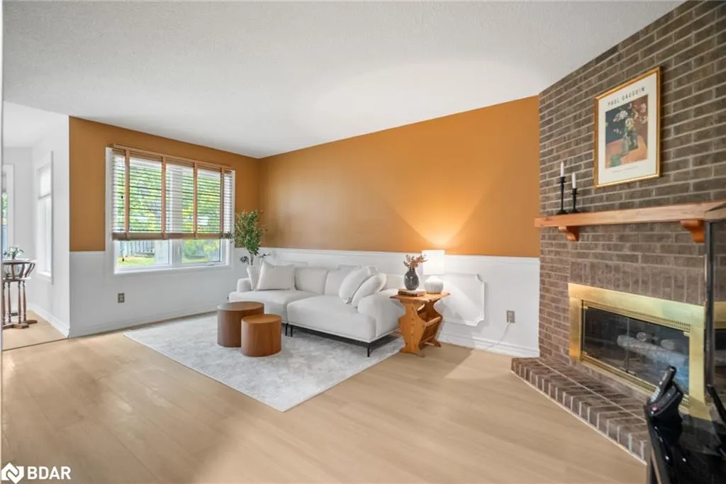 3439 Mulcaster Road