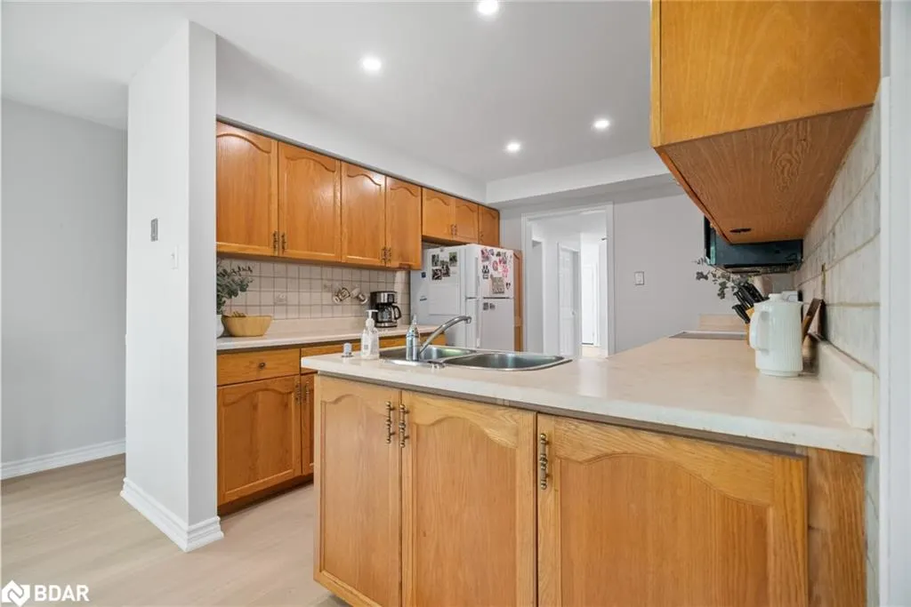3439 Mulcaster Road