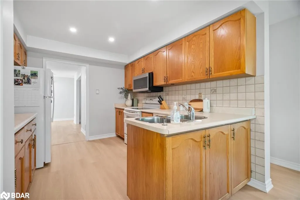 3439 Mulcaster Road