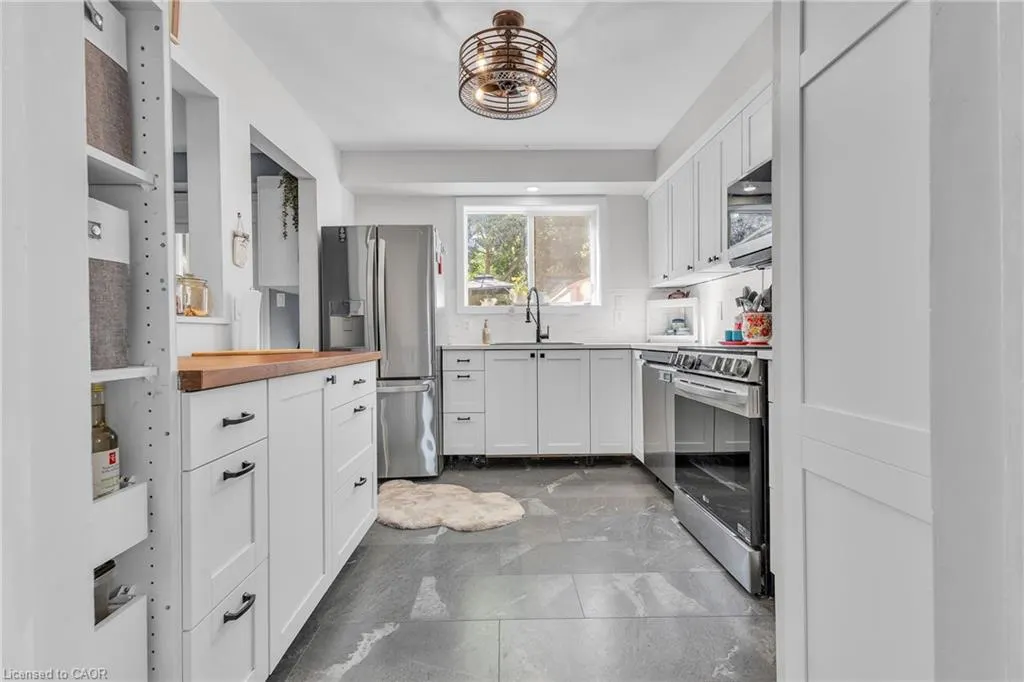 110 Shadeland Crescent