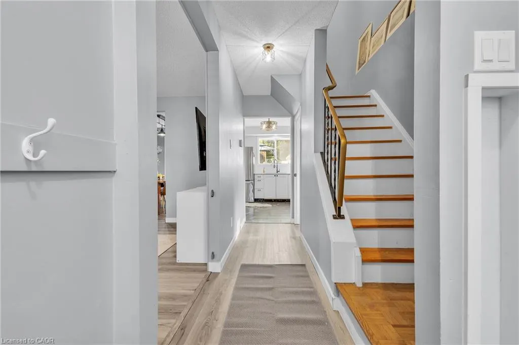 110 Shadeland Crescent