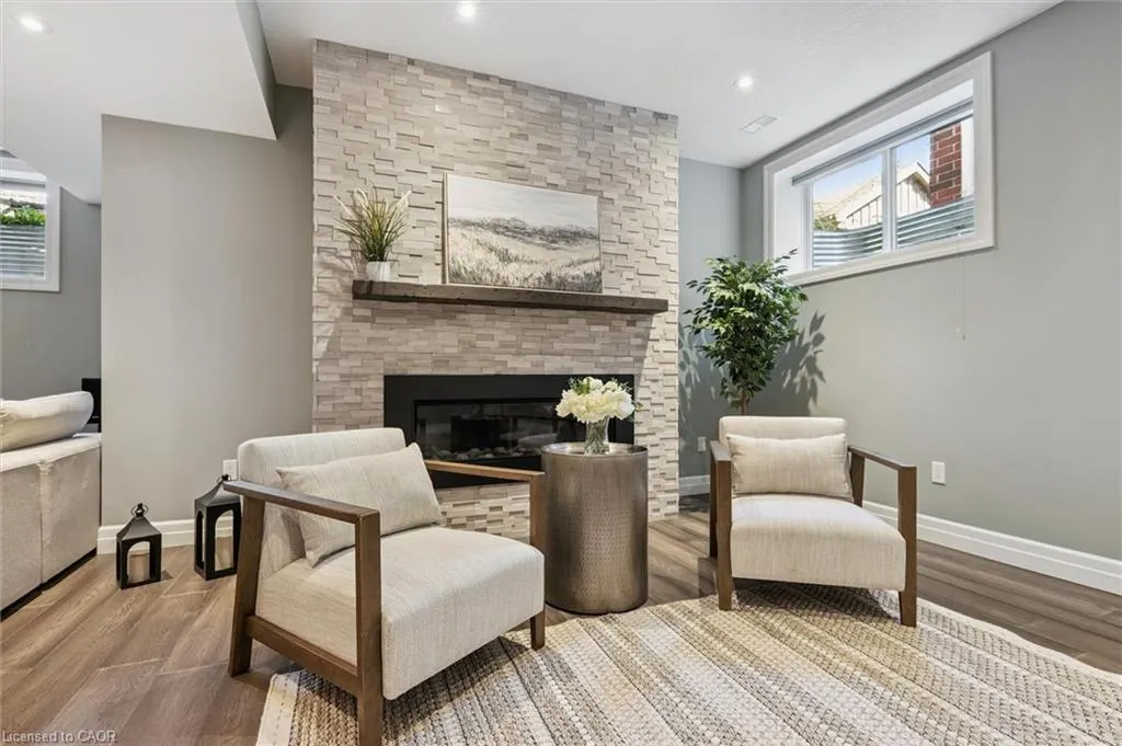 928 Pioneer Grove Court