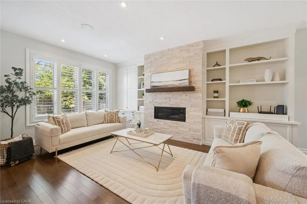 928 Pioneer Grove Court