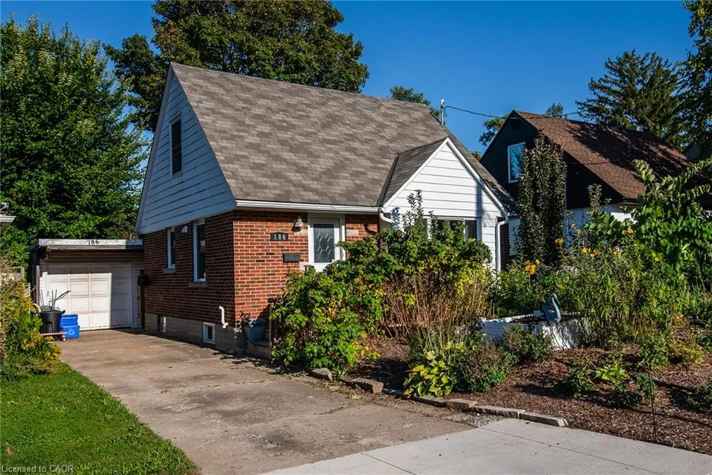 186 Highland Road E