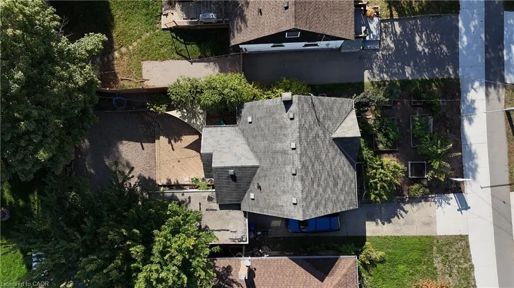 186 Highland Road E
