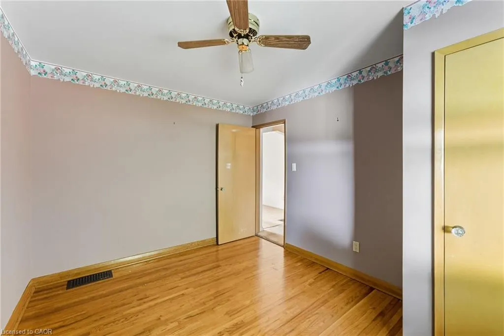 262 East 38th Street