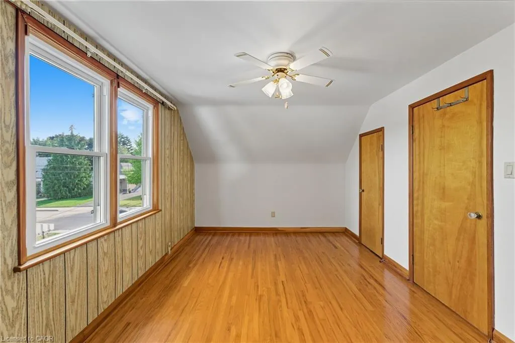 262 East 38th Street