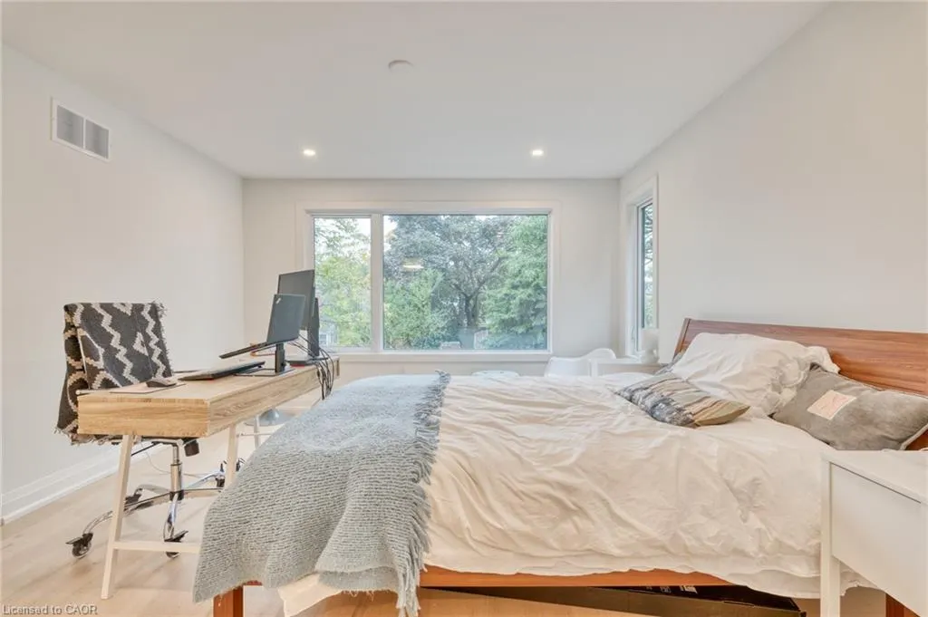 68 Mountain Park Avenue